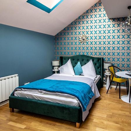 Bourgeois Apartment In Cultural Heritage Building By Ruterra Praha Exteriér fotografie
