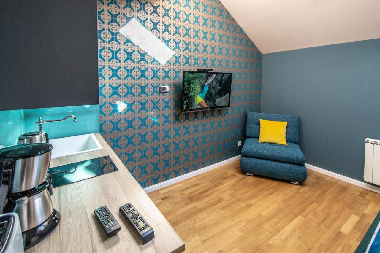 Bourgeois Apartment In Cultural Heritage Building By Ruterra Praha Exteriér fotografie