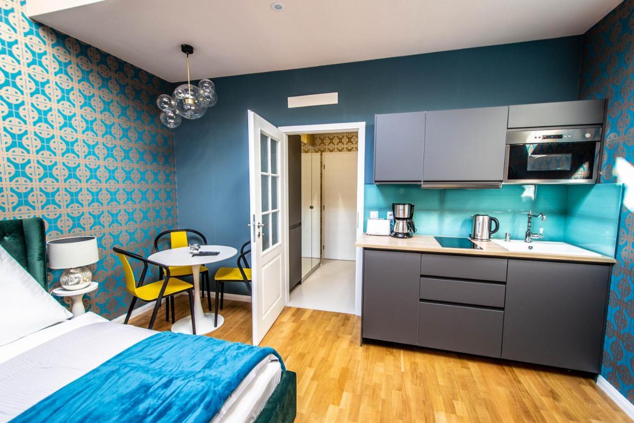 Bourgeois Apartment In Cultural Heritage Building By Ruterra Praha Exteriér fotografie