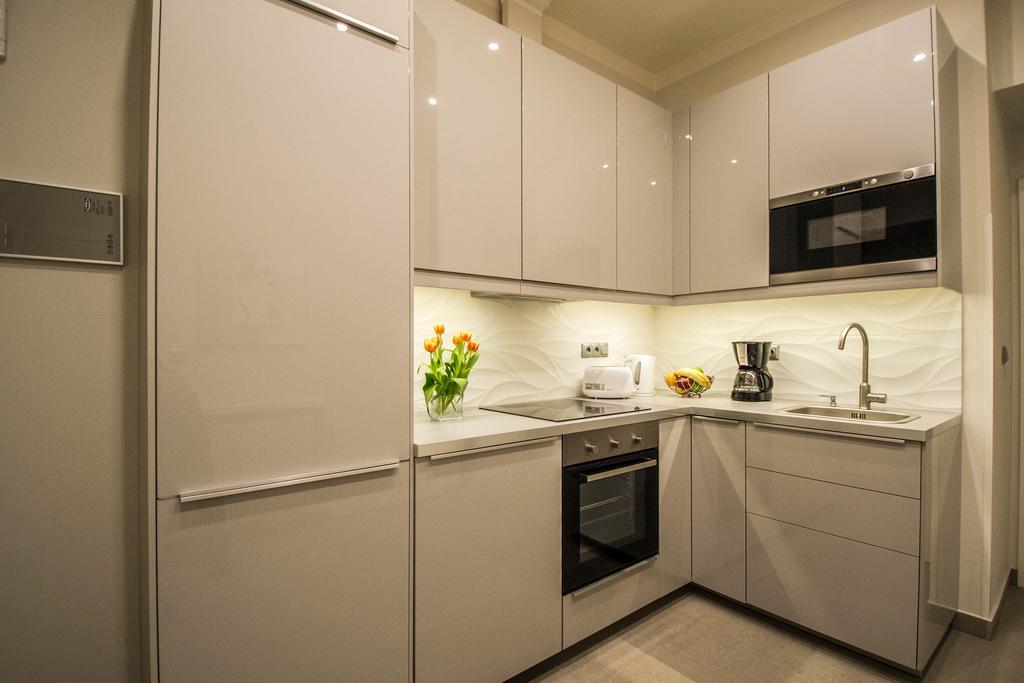 Bourgeois Apartment In Cultural Heritage Building By Ruterra Praha Exteriér fotografie